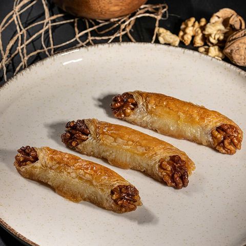 Cevizli Kelebek – Kilimli Baklava